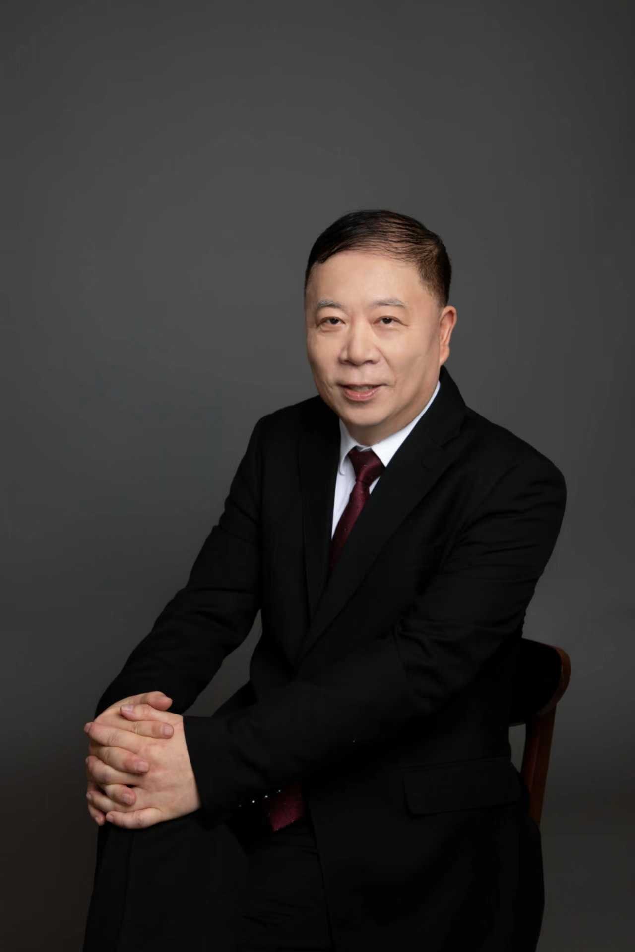 陈小平
